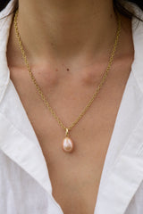 Mari Pearl Pendant Pink
